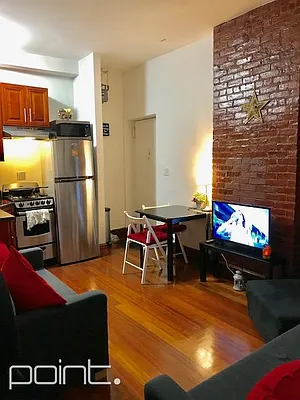 Rented by Point NYC | media 18