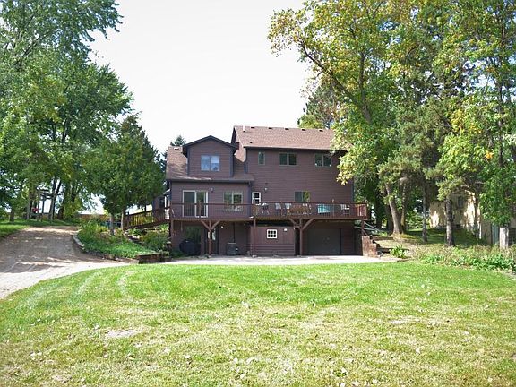 3rd image of 1105 1st Ave NW