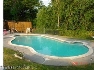 93 Possum Hollow Ln, Berryville, VA 22611