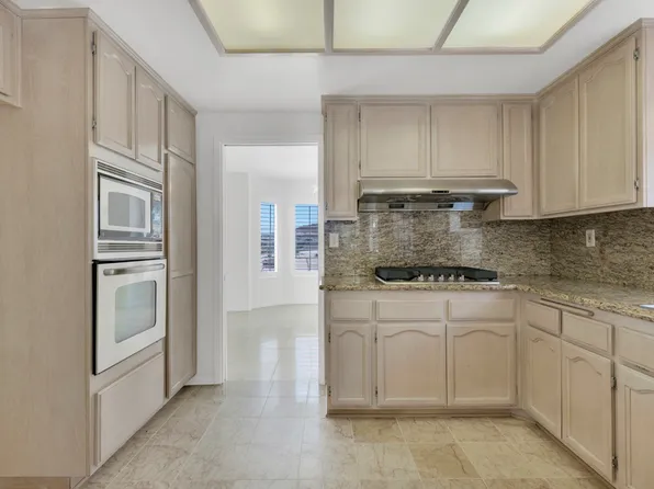 12021 Falcon Crest Way, Porter Ranch, CA 91326