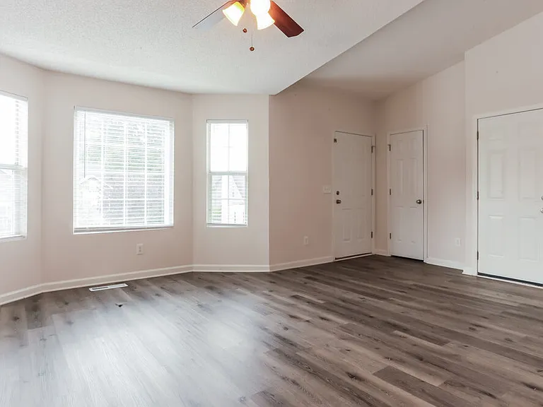 5987 Graywood Cir — Photo 6
