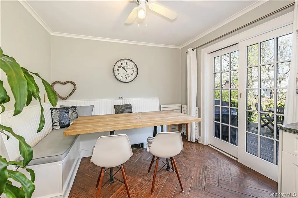 4 bed, 2.5 bath, 2949 sqft, $9,000 — Photo 3