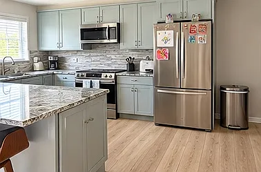 3 bed, 1360 sqft, $2,495 — Photo 3