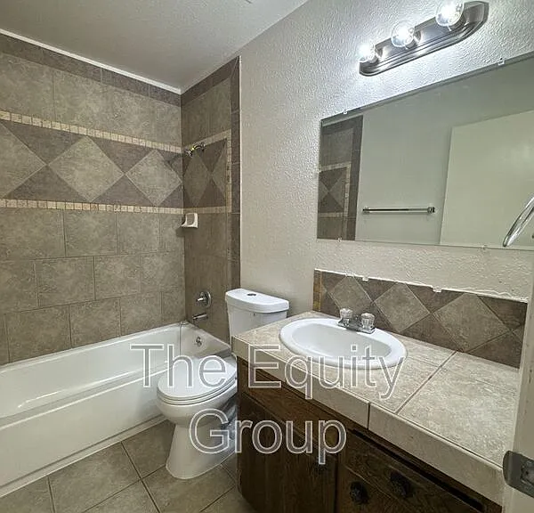1873 Emma Lee Ln — Photo 17