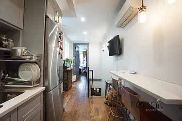 Rented by Rennit Inc.