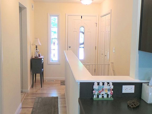 4th image of 55341 Falling Waters Ct #C