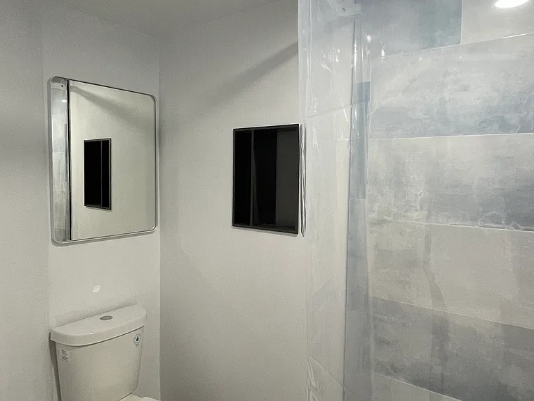 7740 Livingston Dr — Photo 22