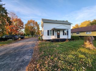 1112 W North Ave, Little Chute, WI 54140