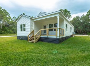 211 Franklin St, Carrabelle, FL 32322