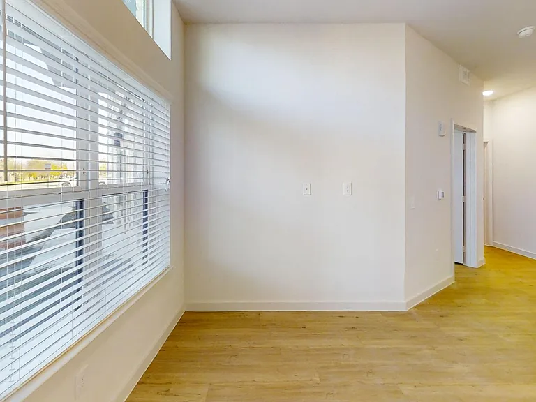 Park South — Photo 151