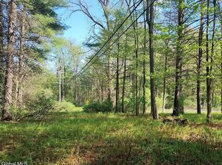 205 Sunnyside Rd E, Queensbury, NY 12804