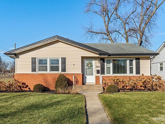 2nd image of 545 Gordon Dr