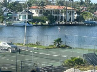 701 Three Islands Blvd APT 414, Hallandale Beach, FL 33009