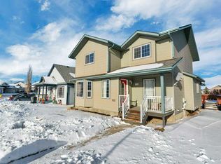 132 SW Sabre Rd, Red Deer County, AB T4S 2H7