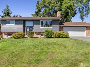 2109 Sandalwood St, Mount Vernon, WA 98273