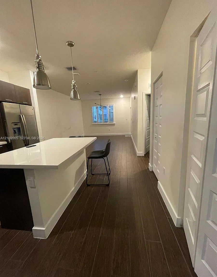 Urbana At The Residences — Photo 3