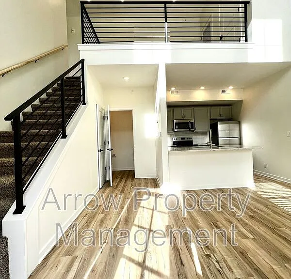 2230 R St #1 — Photo 4