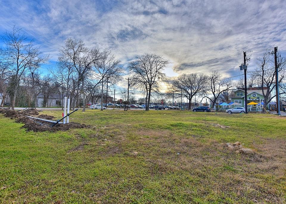 813 S Church St TX Zillow