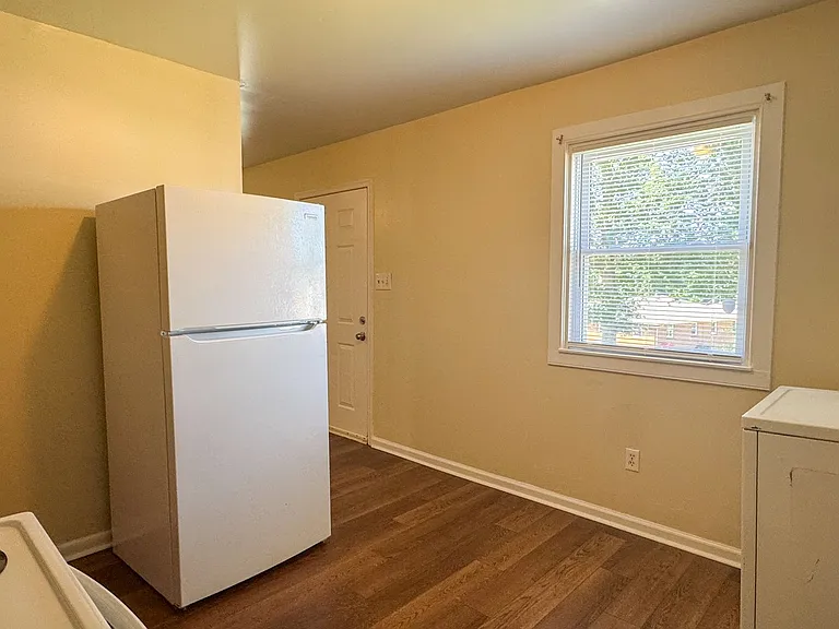 708 Crestline Blvd — Photo 8