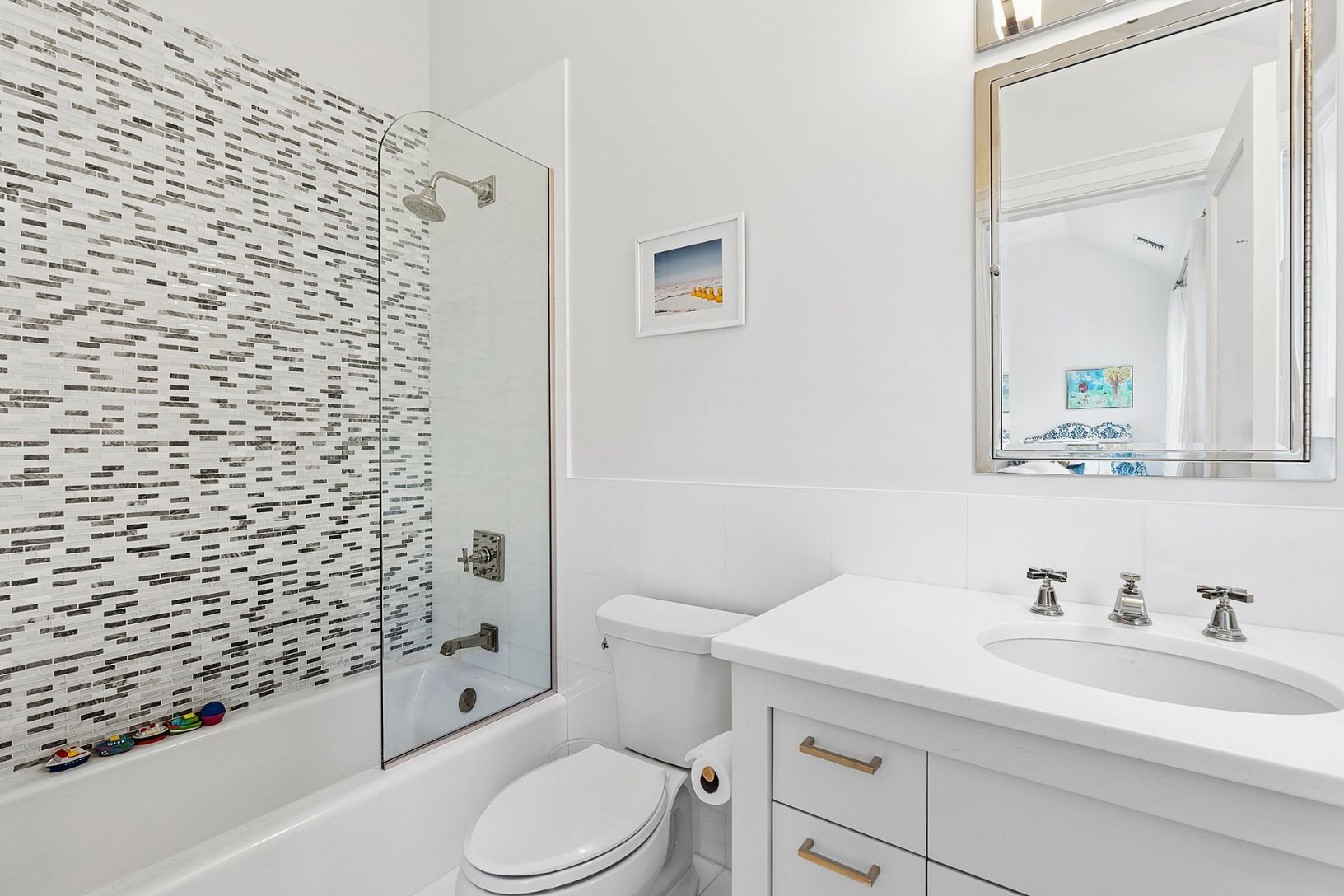 2nd floor tub for easy bathing of kids