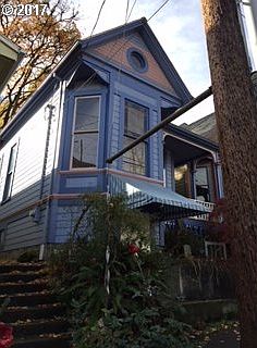 2nd image of 1718 SW Clay St