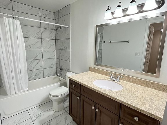 4th image of 6156 Knoll Way Dr
