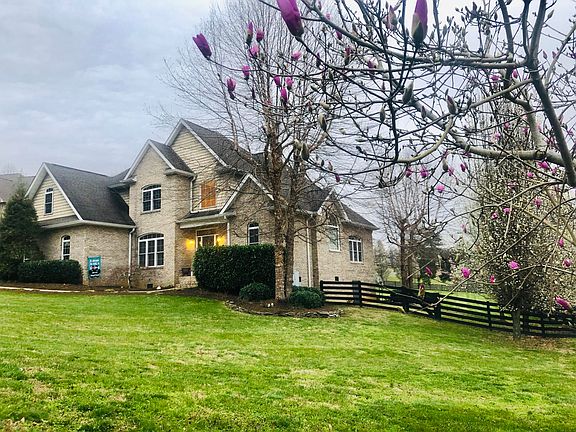 3rd image of 120 Willshire Dr