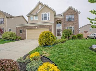 7822 Wahlberg Dr, Zionsville, IN 46077