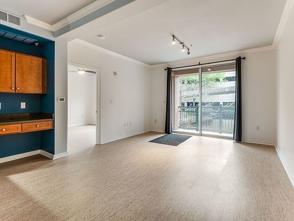 3rd image of 330 Las Colinas Blvd #248