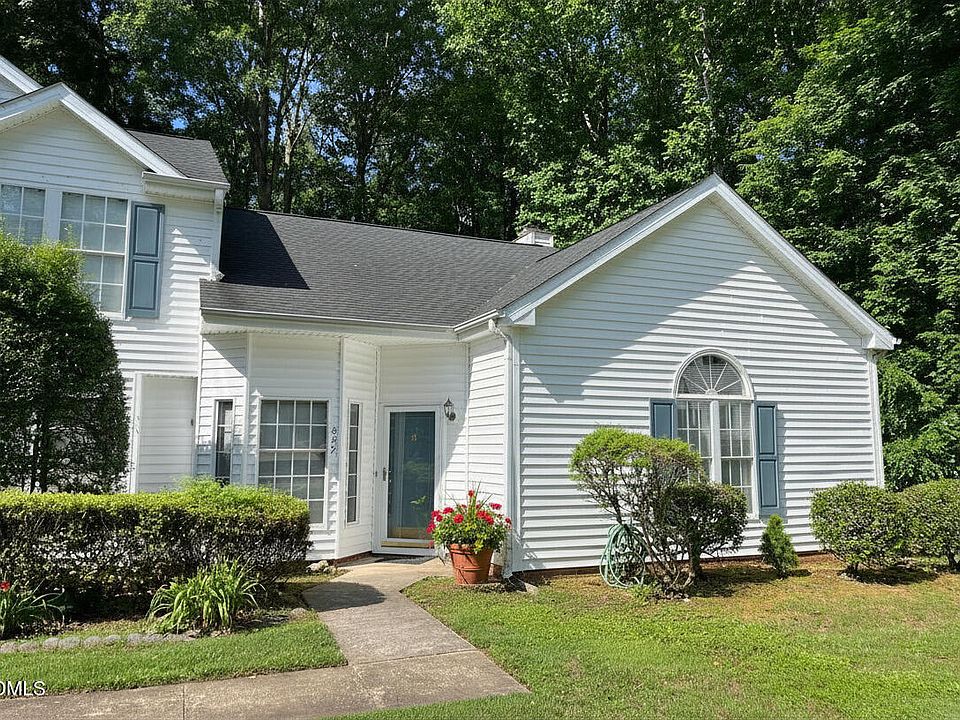 1st image of 839 Saint Catherines Dr