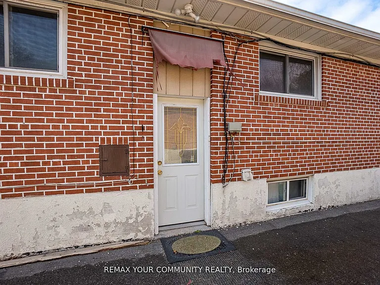 32 Marbury Cres — Photo 19