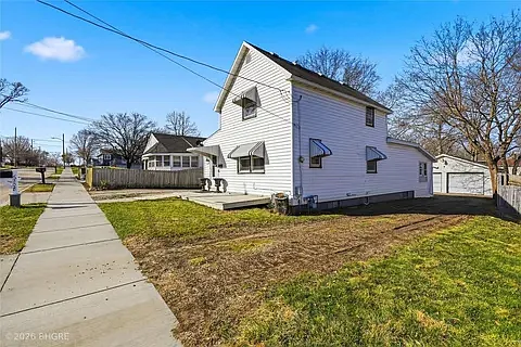 6208 SE 2nd St — Photo 5