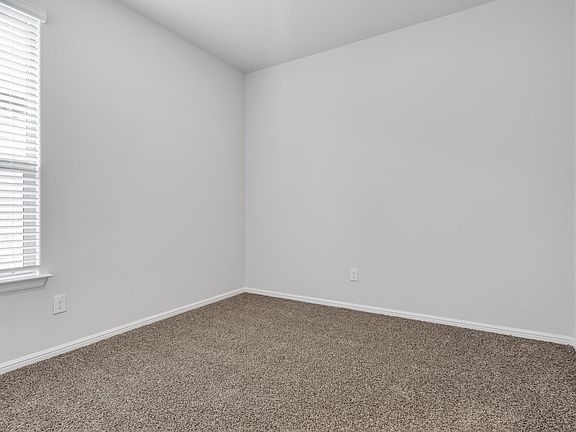 5th image of 8617 Willow Run Ct