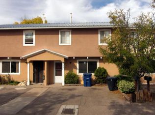 653 Grecian Ln NW, Albuquerque, NM 87107