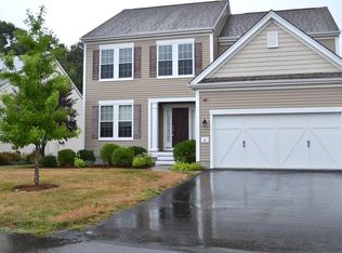8 Spicebush Ct, Hopkinton, MA 01748