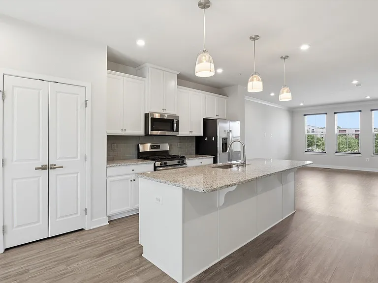 4702 Towne Park Rd — Photo 14