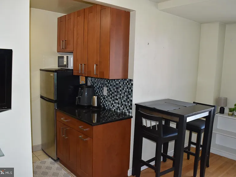 1111 Arlington Blvd #825 — Photo 11