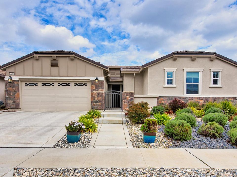 1st image of 2215 Russell Cir
