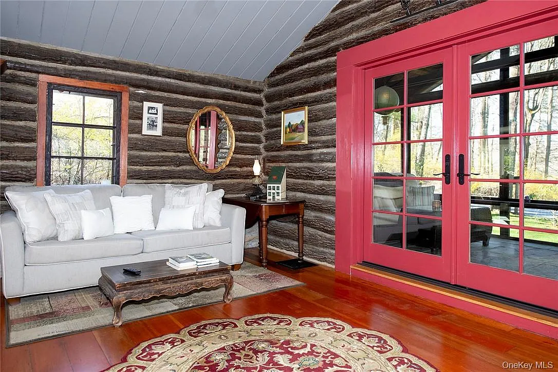 1 bed, 1.0 bath, 758 sqft, $4,900 — Photo 3