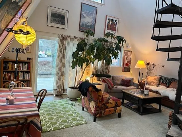 3314 E 4th Ave — Photo 5