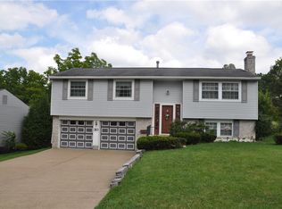 30 Crosswinds Dr, Pittsburgh, PA