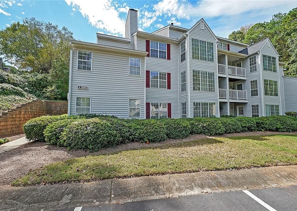 1st image of 1302 Glenleaf Dr