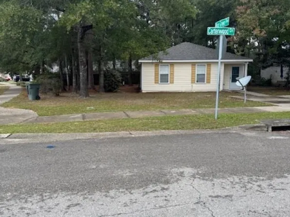 300 Carterwood Dr, Tallahassee, FL 32305