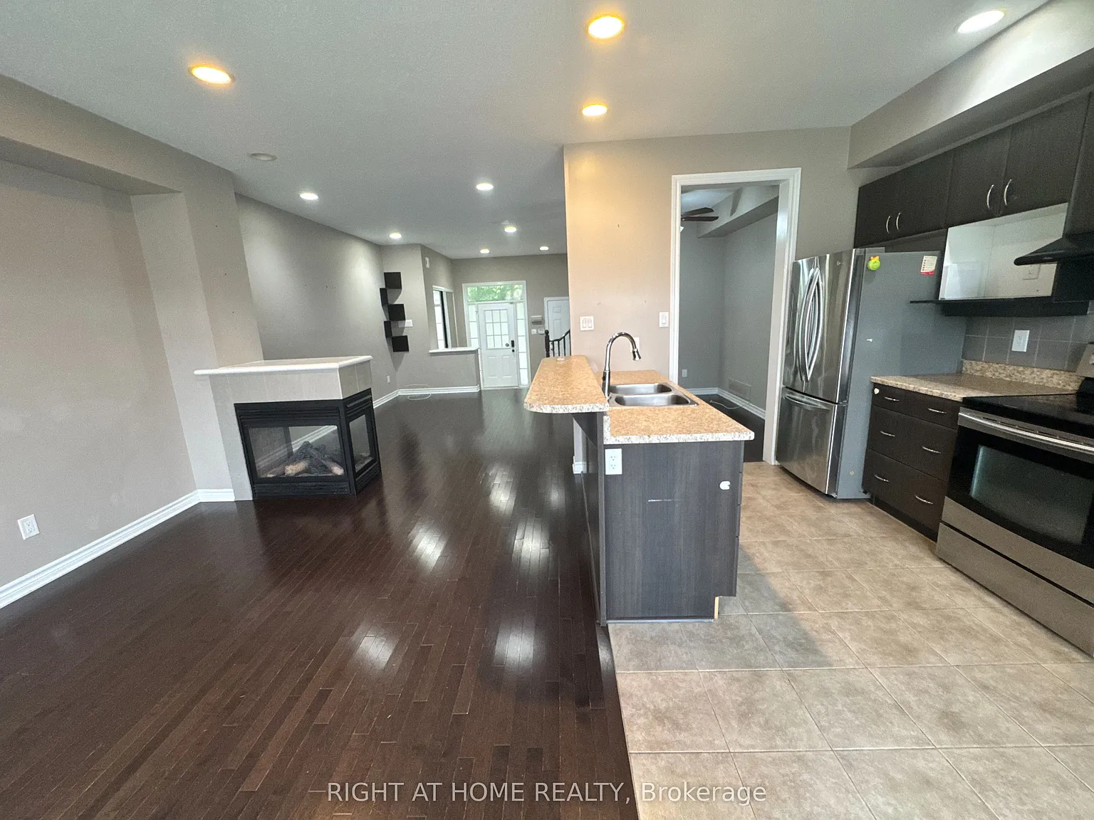 3 bed, $2,800 — Photo 4