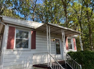 8102 Airport Rd, Bath, PA 18014
