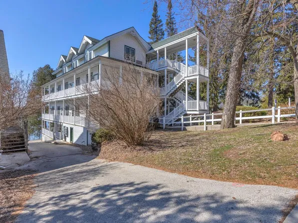 281 Victorian Village DRIVE #23, Elkhart Lake, WI 53020