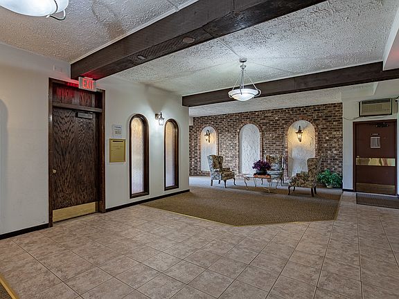 2nd image of 722 Graceland Ave APT 208