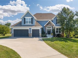 17205 Thomas Lane Rd, Smithville, MO 64089