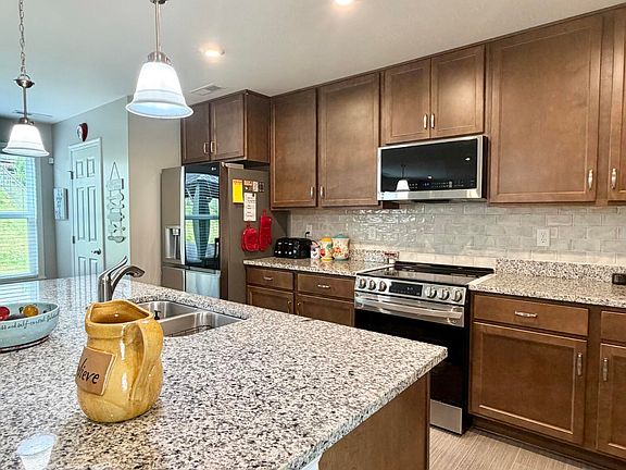 4th image of 2236 Waterway Pl