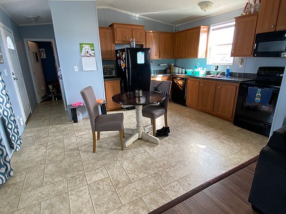 Open concept kitchen 